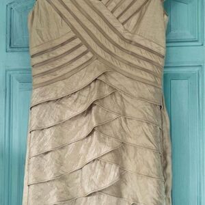 London Times gold dress size 4